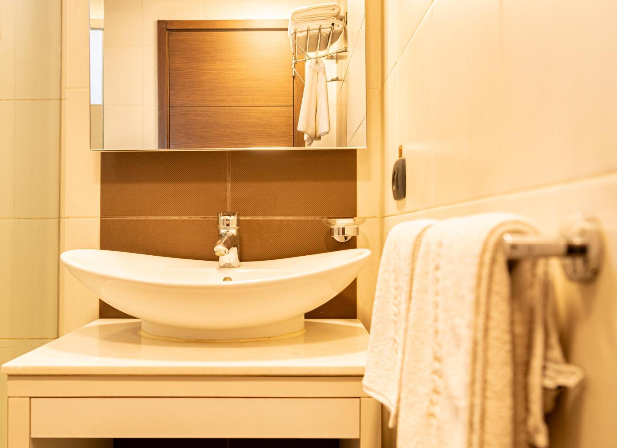 Britannia Suites Βηρυτός Εξωτερικό φωτογραφία